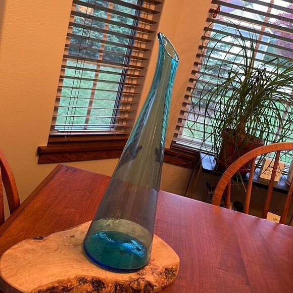 Venetian Turquoise Glass Vase - Picture 2 of 7